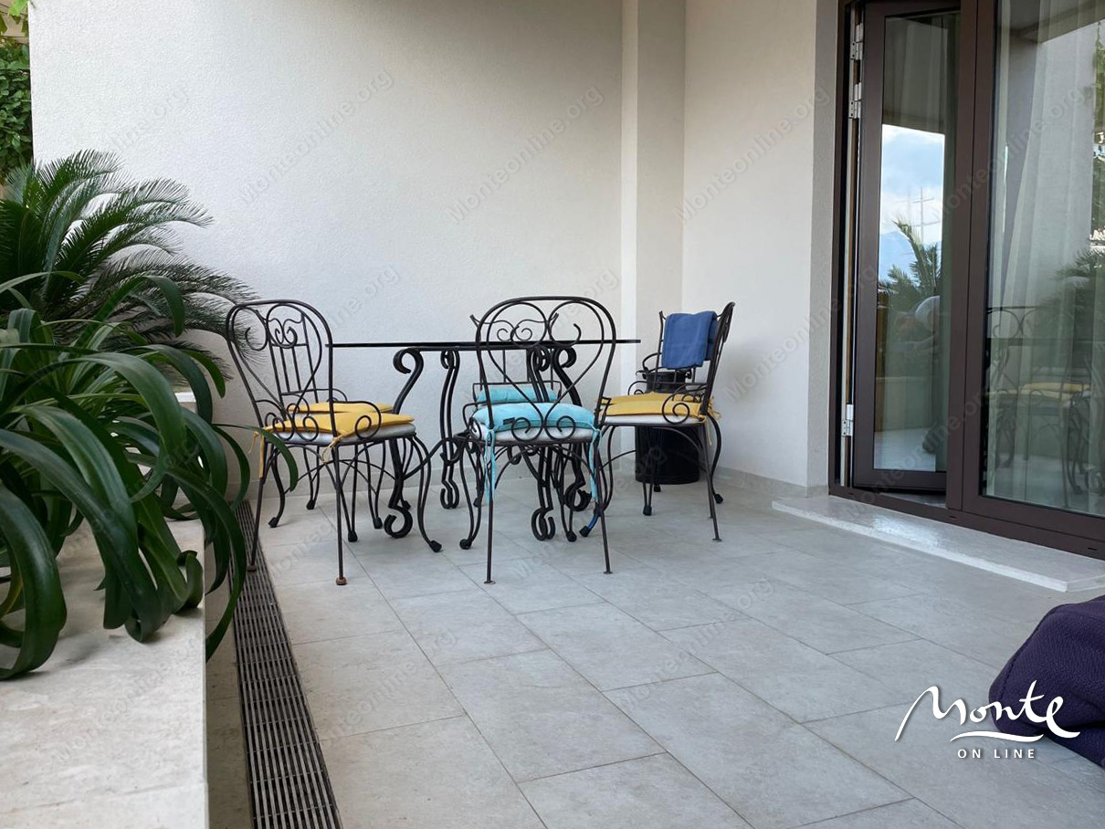 Апартаменты в Тивате, Черногория, 80 м² - фото 13