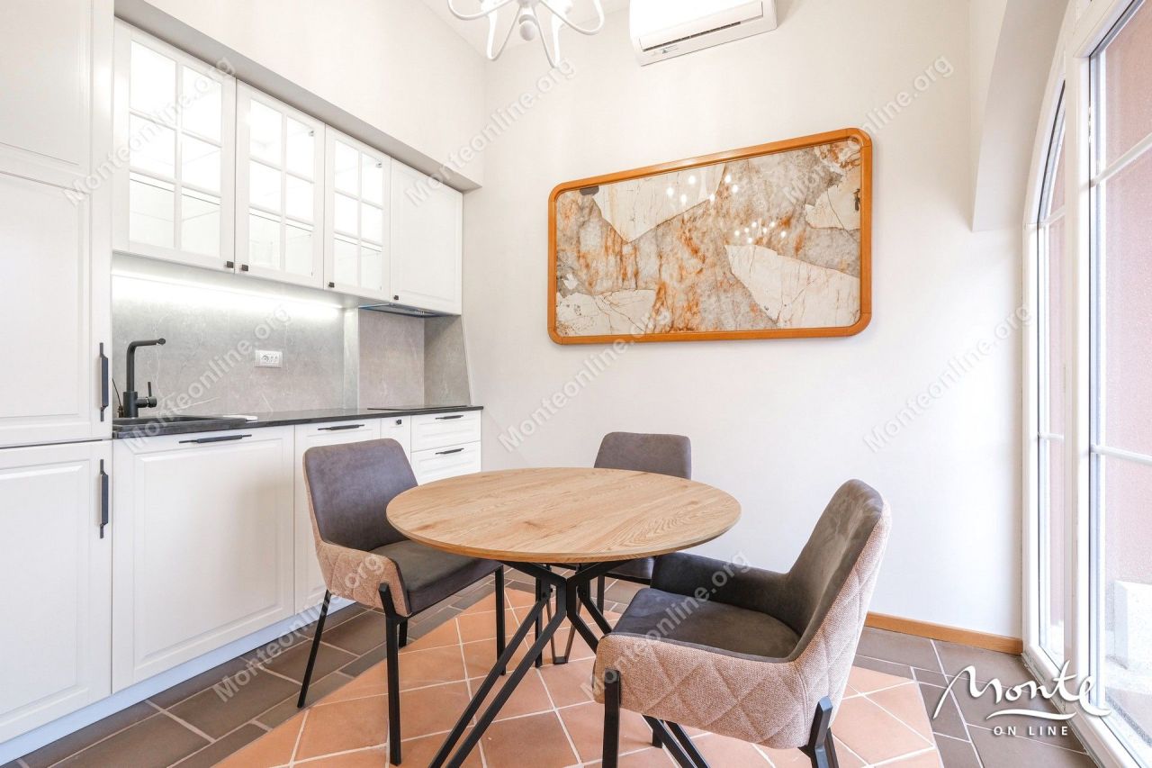 Апартаменты в Тивате, Черногория, 49 м² - фото 13