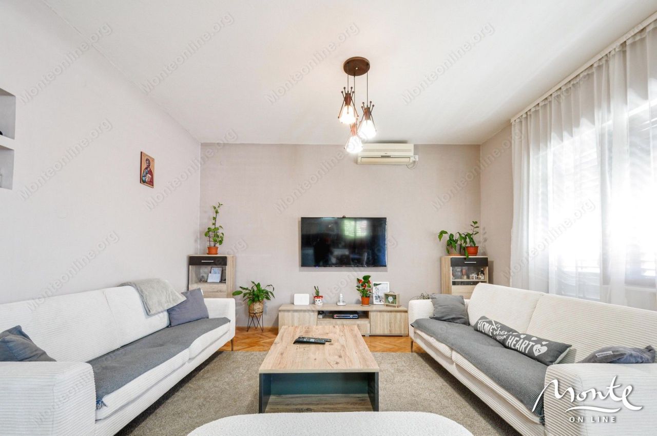 Вилла в Тивате, Черногория, 525 м² - фото 14