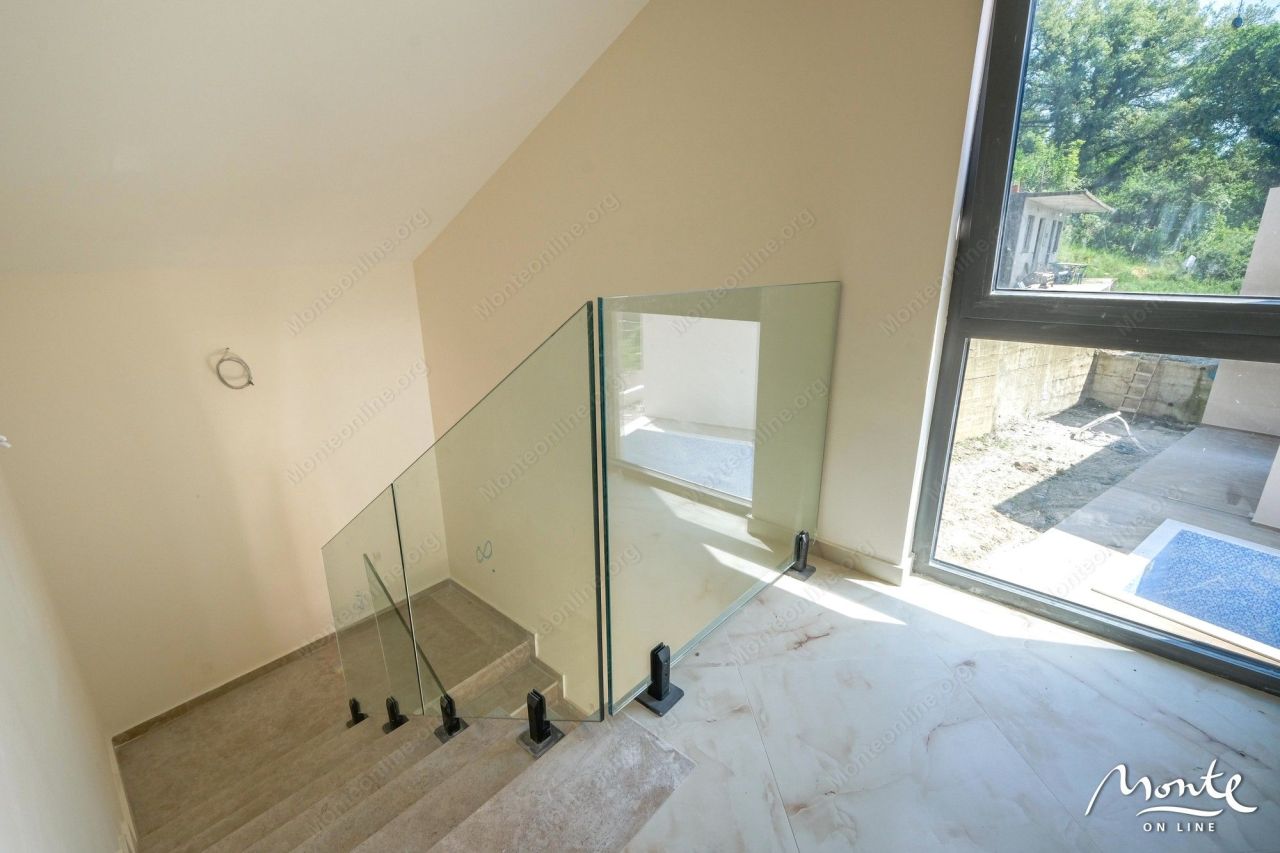 Вилла в Тивате, Черногория, 403 м² - фото 14