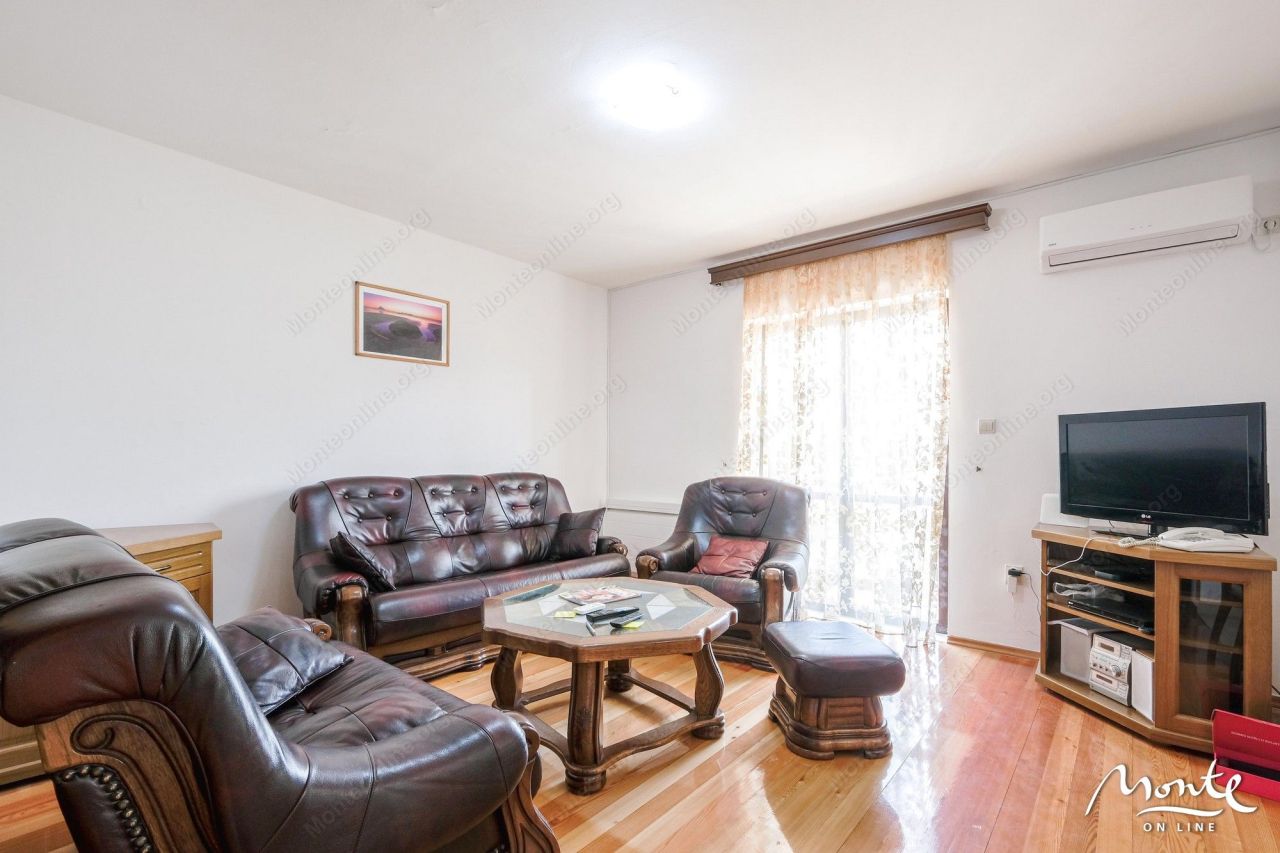 Вилла в Биеле, Черногория, 200 м² - фото 14