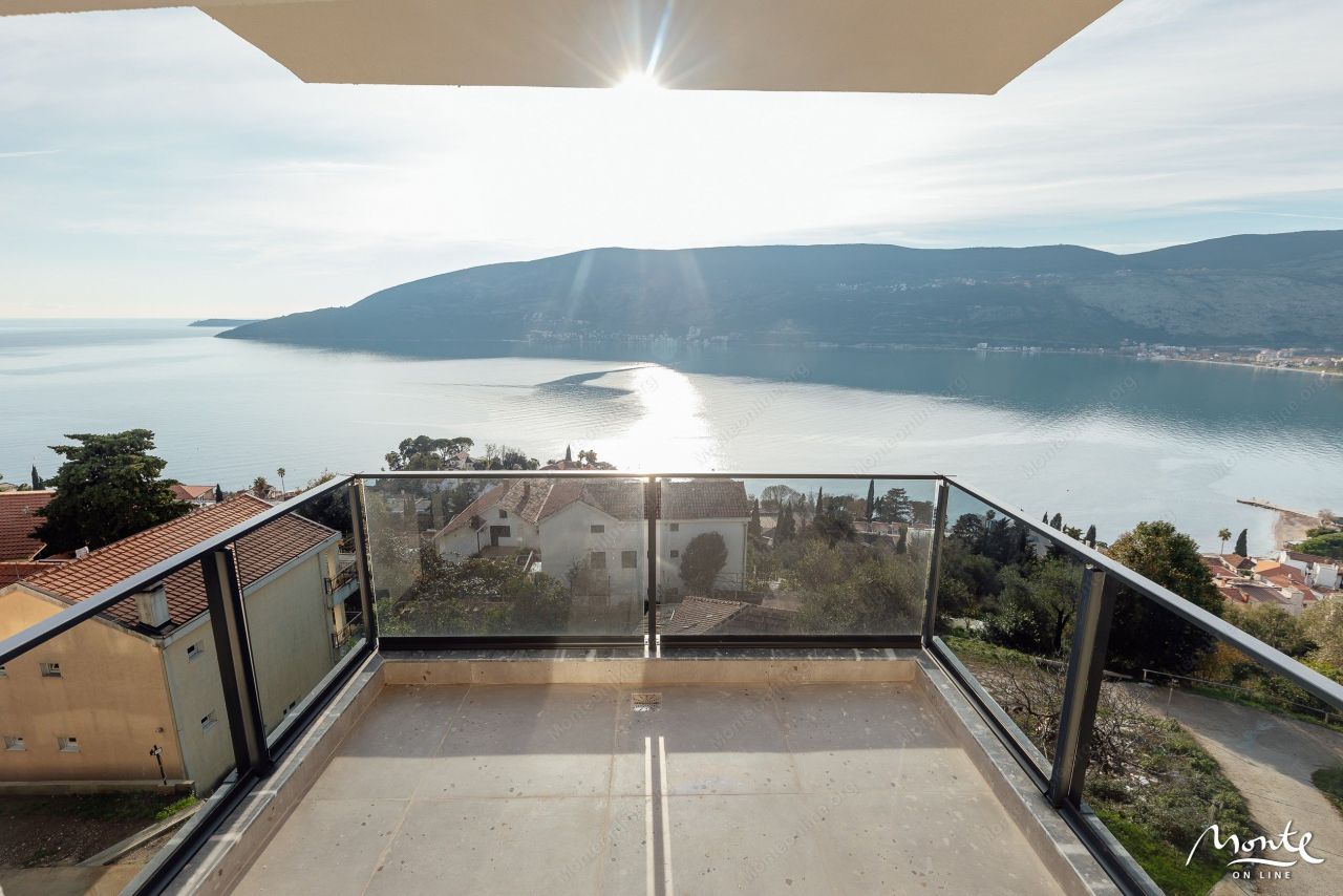 Апартаменты в Херцег-Нови, Черногория, 122 м² - фото 15