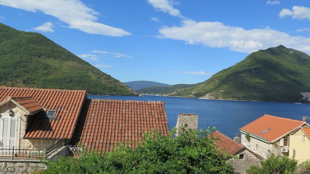 Вилла в Перасте, Черногория, 95 м² - фото 15