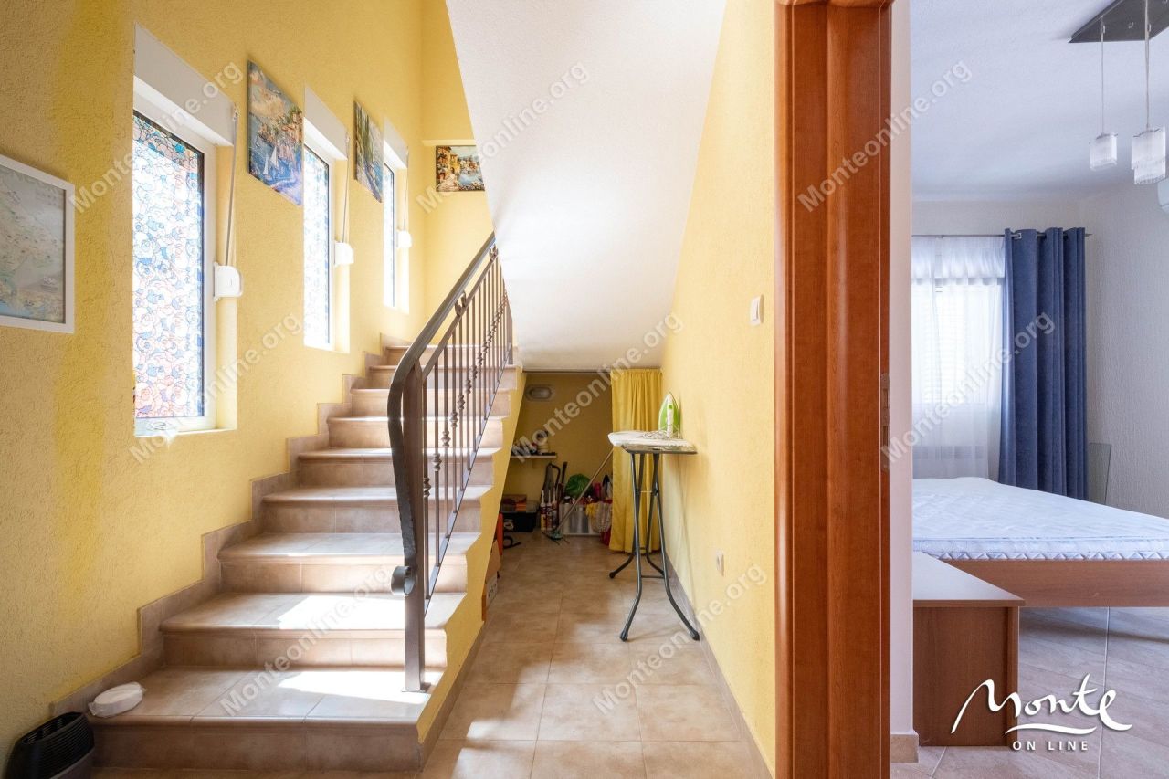 Вилла в Крашичах, Черногория, 89 м² - фото 15