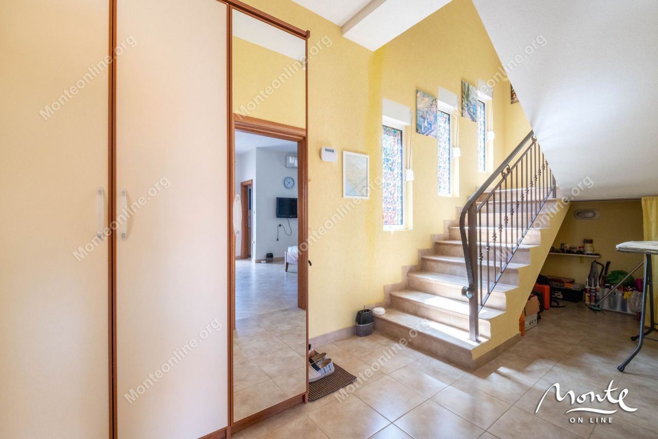 Вилла в Крашичах, Черногория, 89 м² - фото 16