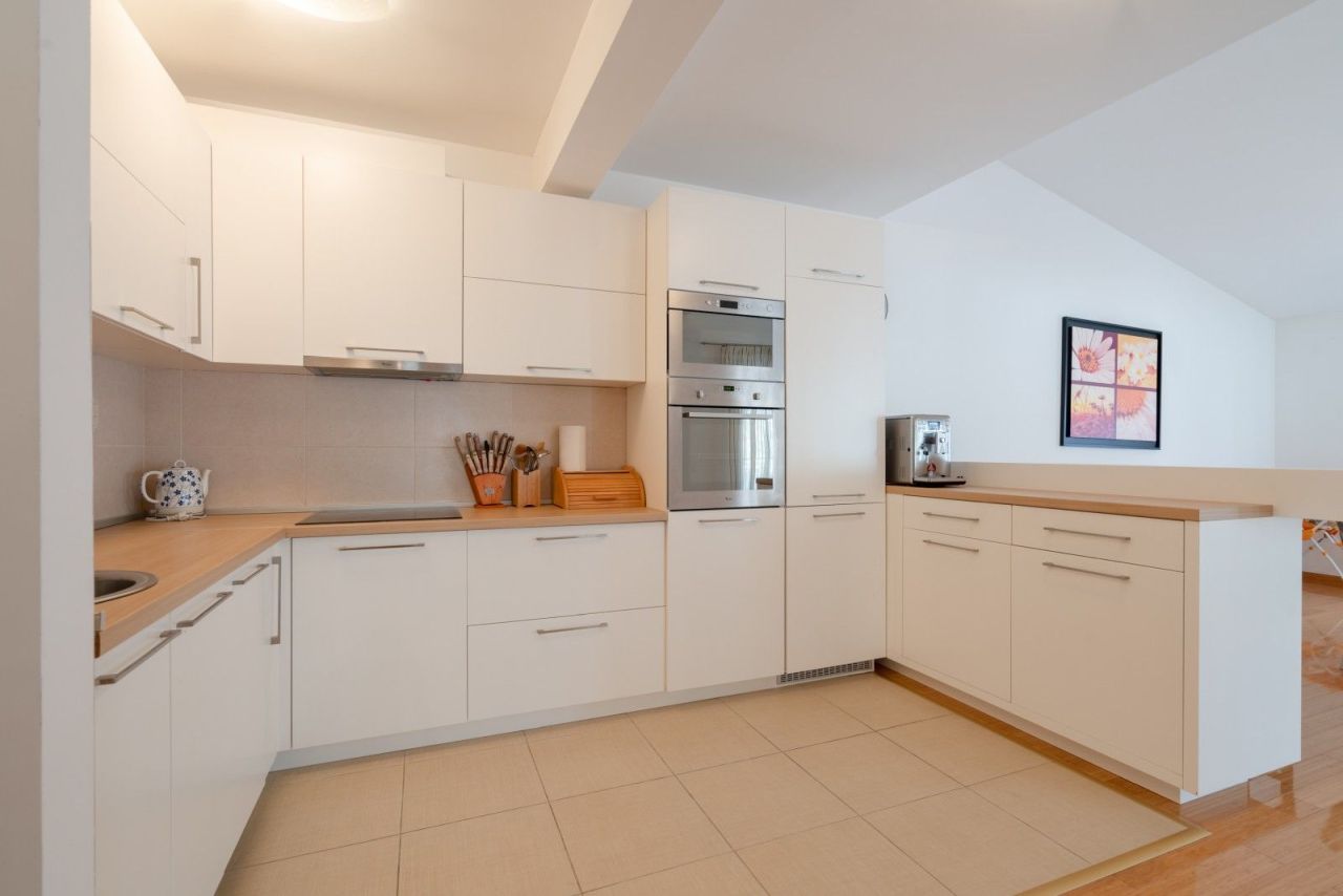 Апартаменты в Будве, Черногория, 222 м² - фото 16