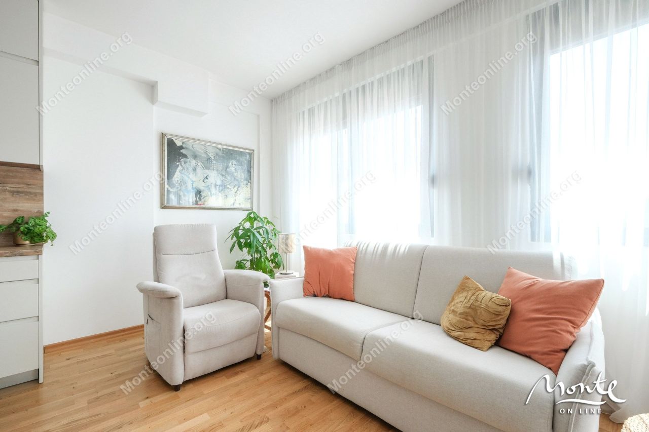 Апартаменты в Тивате, Черногория, 63 м² - фото 16