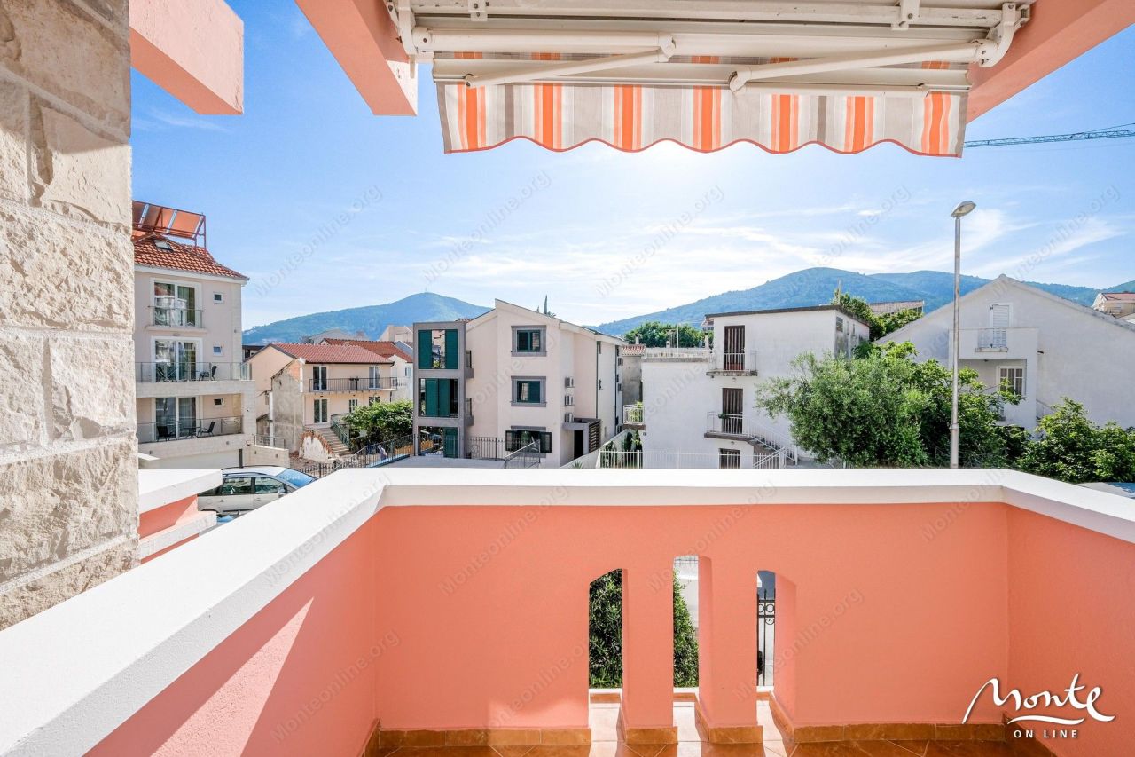 Отель, гостиница в Будве, Черногория, 1 256 м² - фото 17