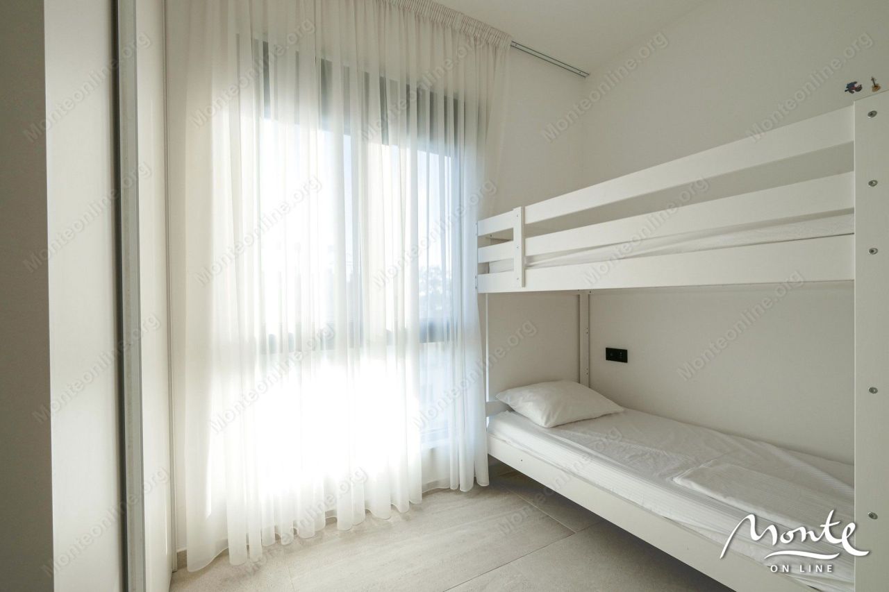 Апартаменты в Тивате, Черногория, 137 м² - фото 17