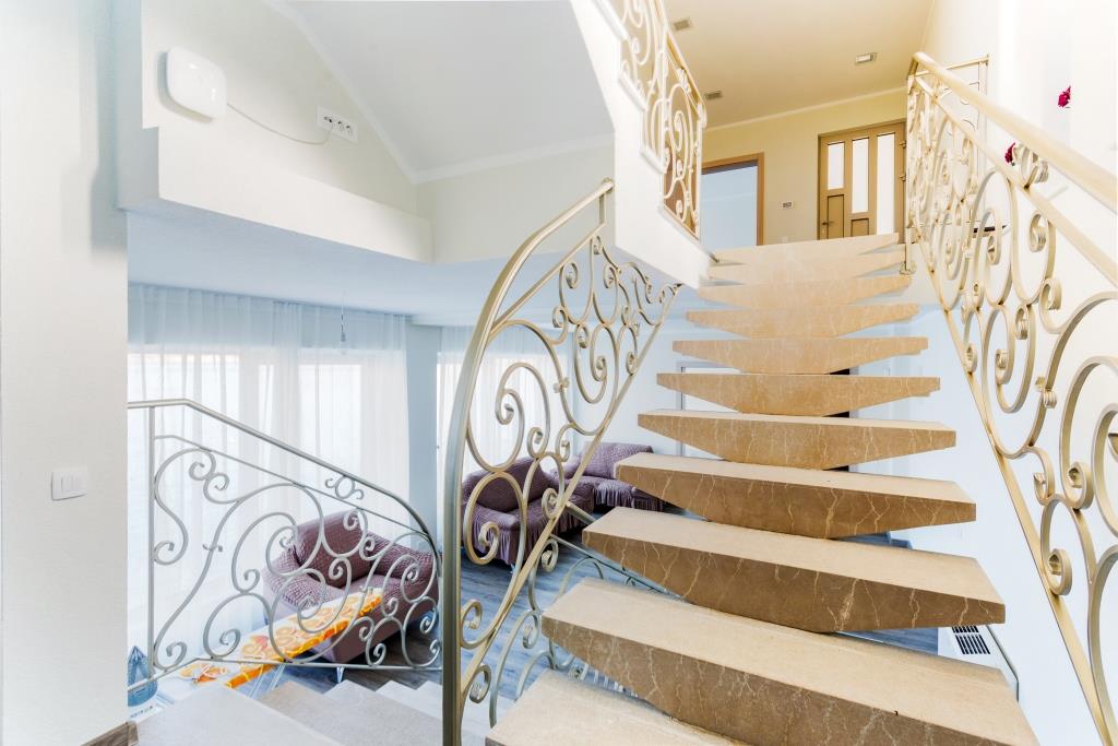 Вилла в Крашичах, Черногория, 240 м² - фото 18