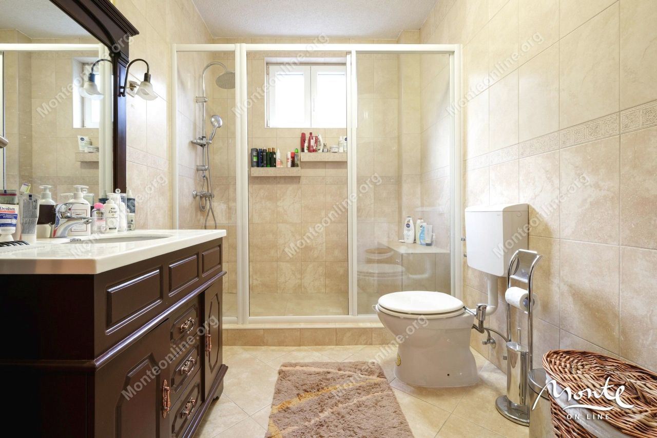 Апартаменты в Прчани, Черногория, 97 м² - фото 19