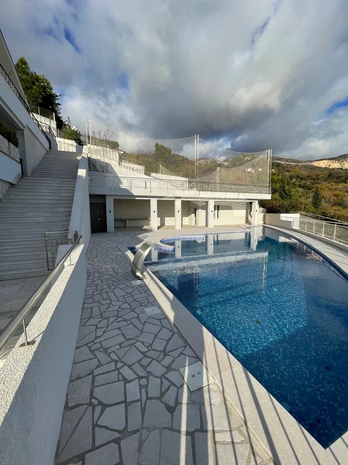 Апартаменты в Херцег-Нови, Черногория, 154.2 м² - фото 19