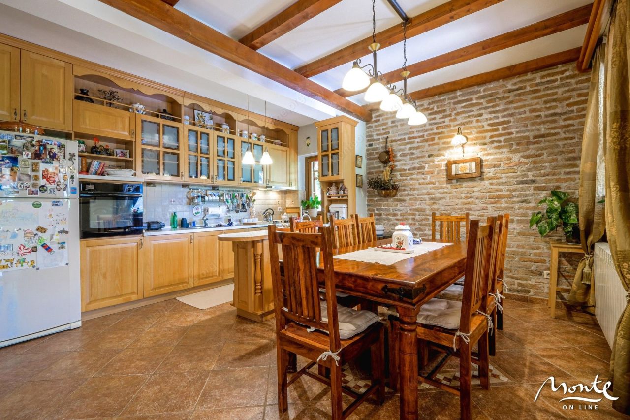 Вилла в Ораховаце, Черногория, 305 м² - фото 19