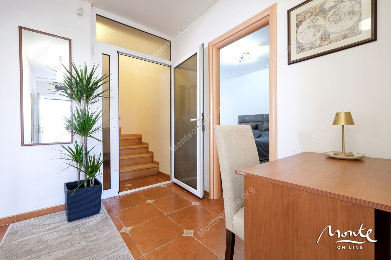 Вилла в Крашичах, Черногория, 210 м² - фото 19