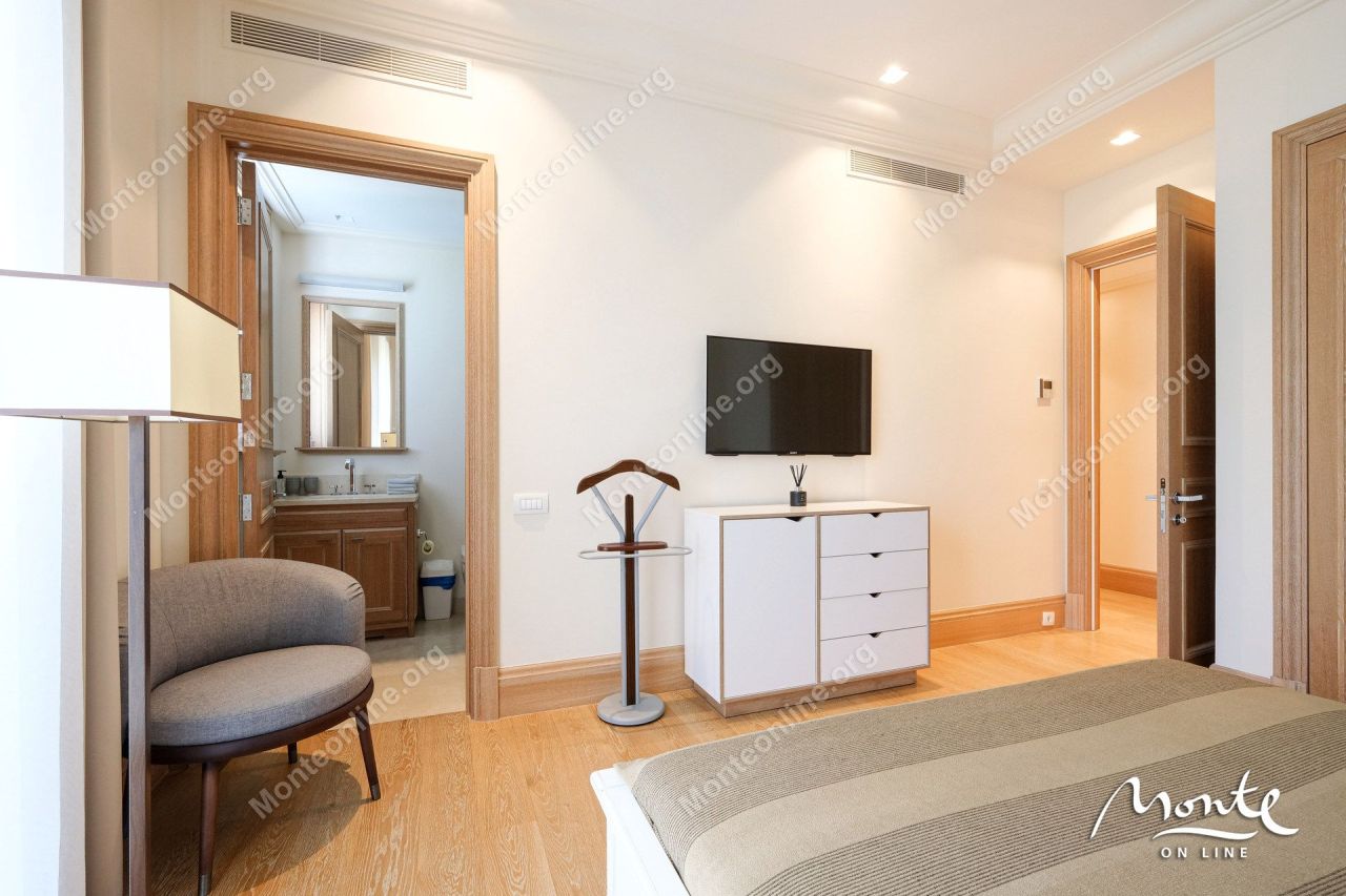 Апартаменты в Тивате, Черногория, 136 м² - фото 19