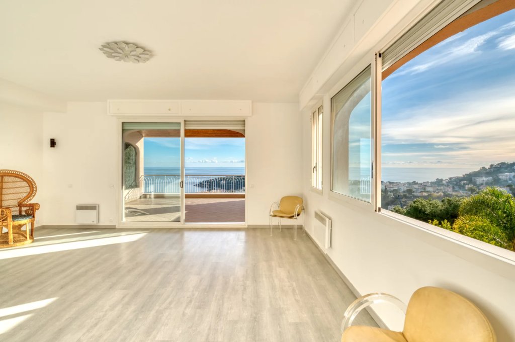 Апартаменты в Рокбрюн-Кап-Мартен, Франция, 111 м² - фото 1