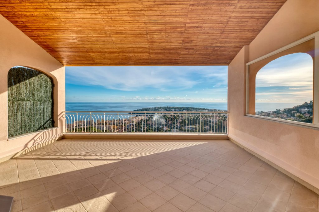 Апартаменты в Рокбрюн-Кап-Мартен, Франция, 111 м² - фото 2