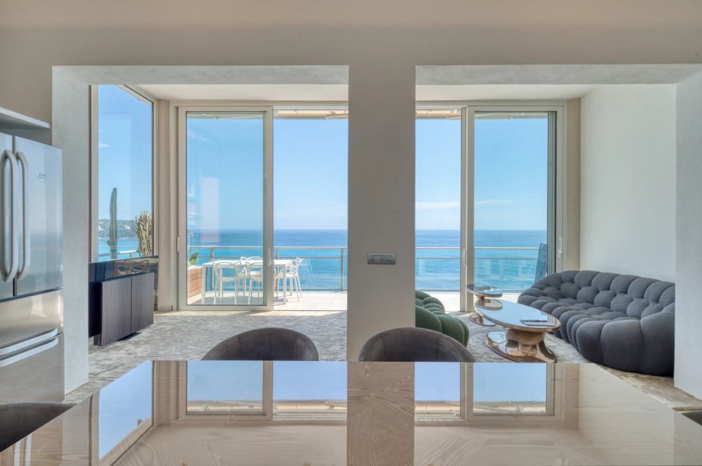 Апартаменты в Рокбрюн-Кап-Мартен, Франция, 112 м² - фото 1