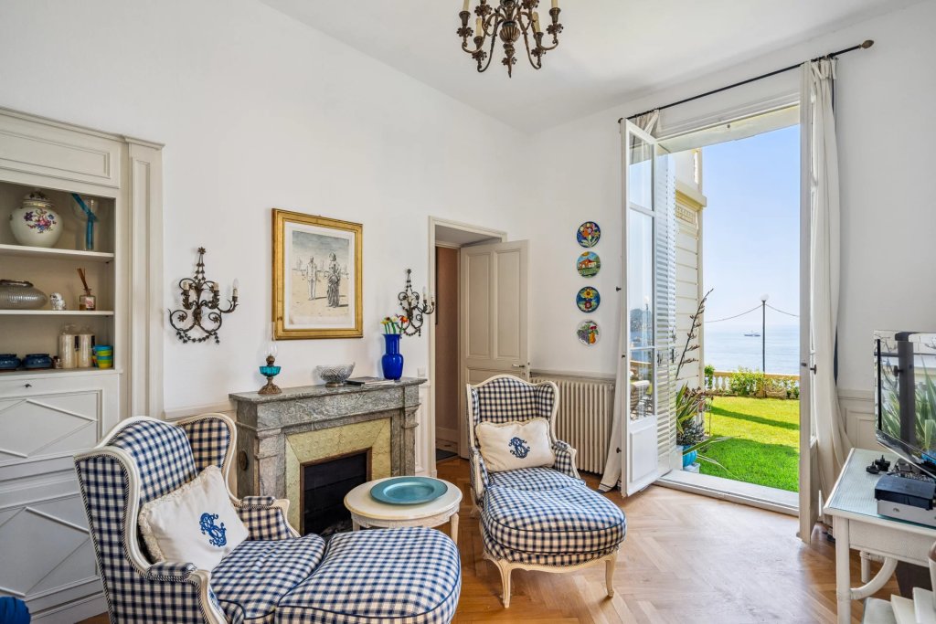 Вилла в Больё-сюр-Мер, Франция, 527 м² - фото 12