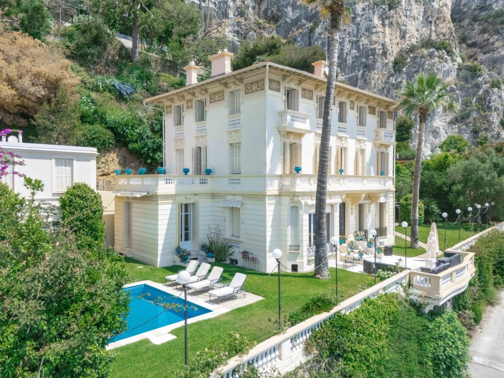 Вилла в Больё-сюр-Мер, Франция, 527 м² - фото 2