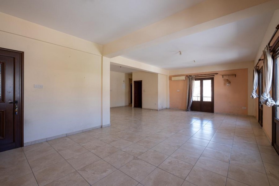 Коммерческая недвижимость в Ларнаке, Кипр - фото 10