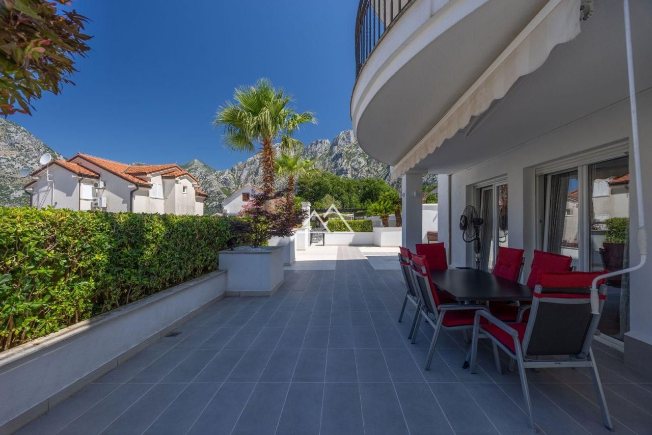 Вилла в Люте, Черногория, 324 м² - фото 8