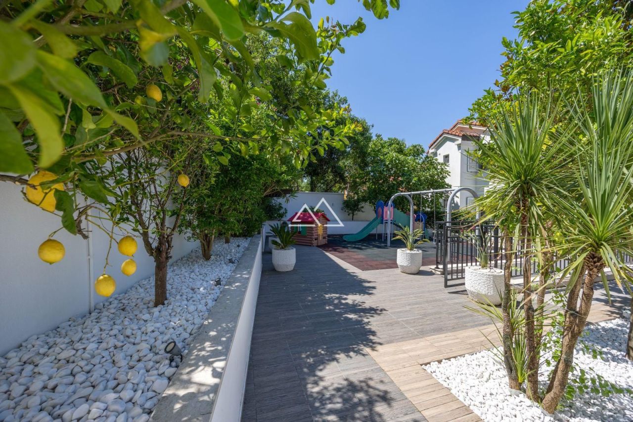 Вилла в Люте, Черногория, 324 м² - фото 10