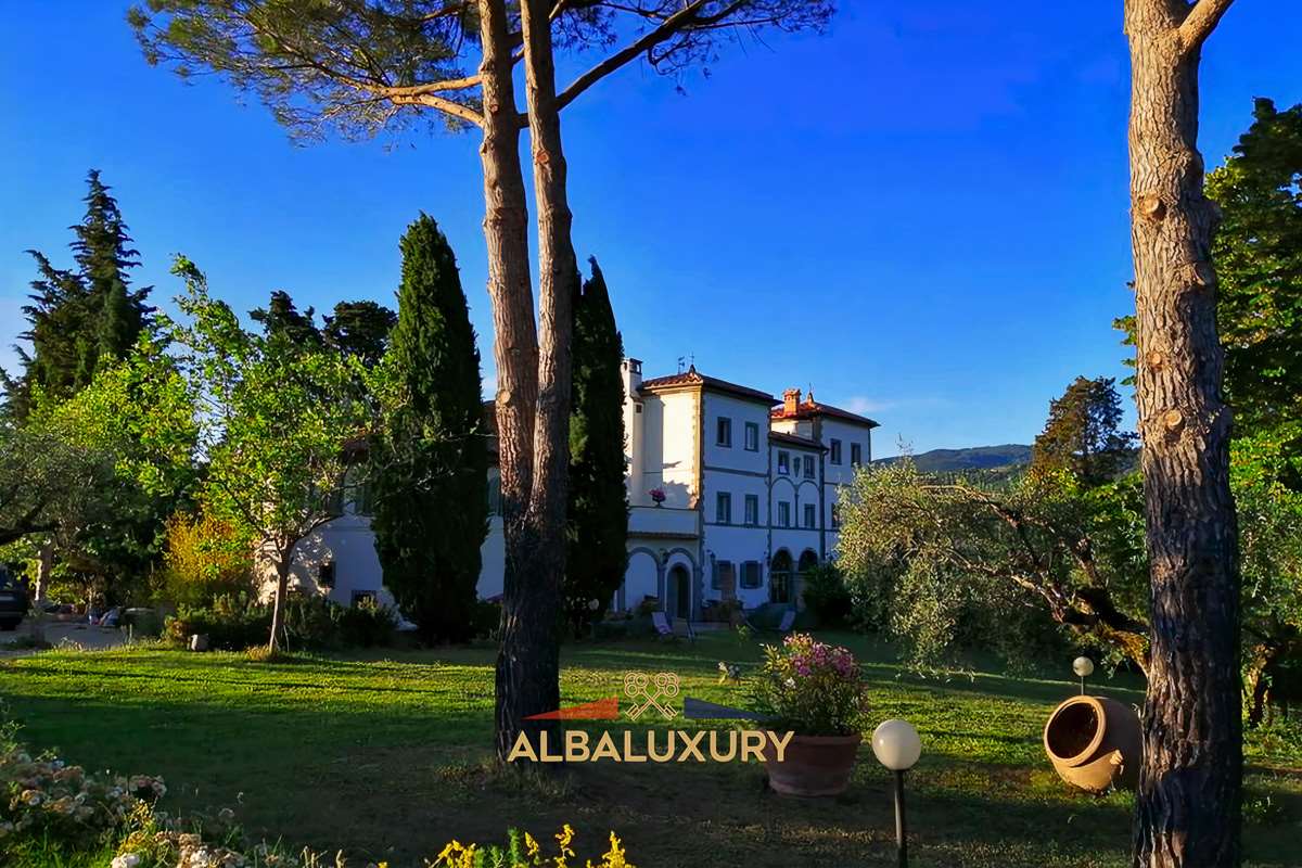 Апартаменты via di magnale, Италия, 800 м² - фото 1