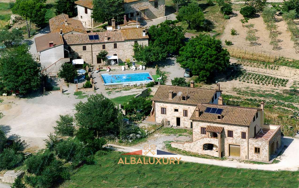 Апартаменты в Кастеллина-ин-Кьянти, Италия, 1 600 м² - фото 2