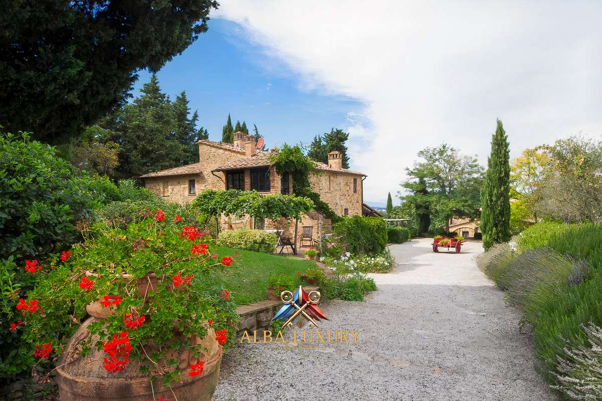 Апартаменты via pozzolo, Италия, 2 000 м² - фото 4