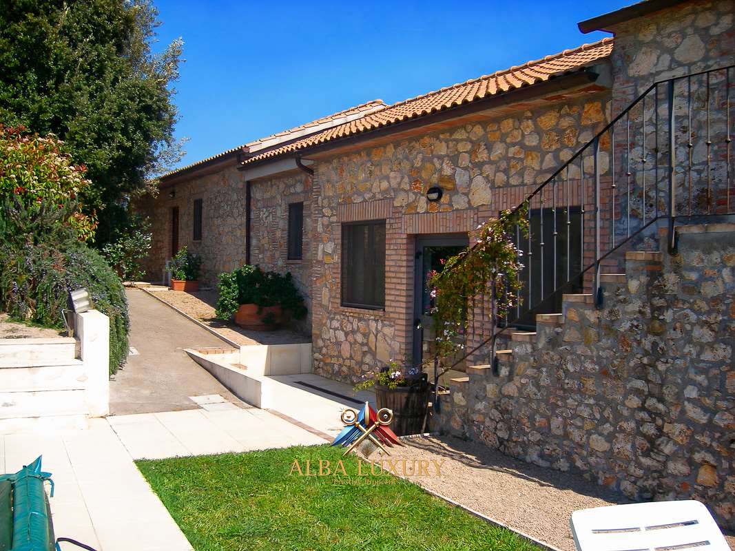 Апартаменты strada consortile collo di lupo, Италия, 3 000 м² - фото 5