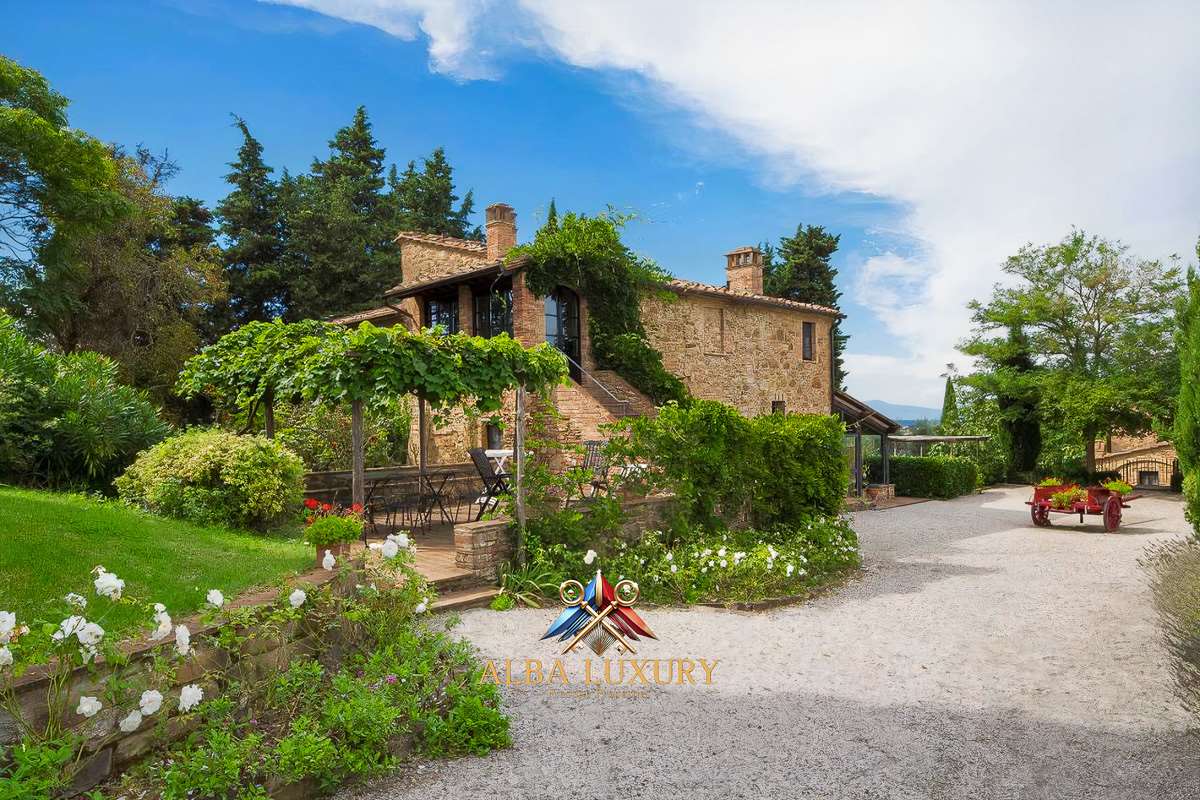 Апартаменты via pozzolo, Италия, 2 000 м² - фото 6