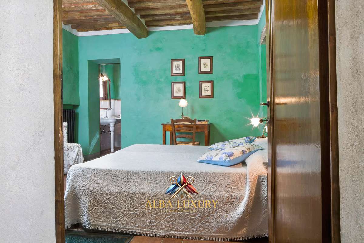 Апартаменты via pozzolo, Италия, 2 000 м² - фото 9