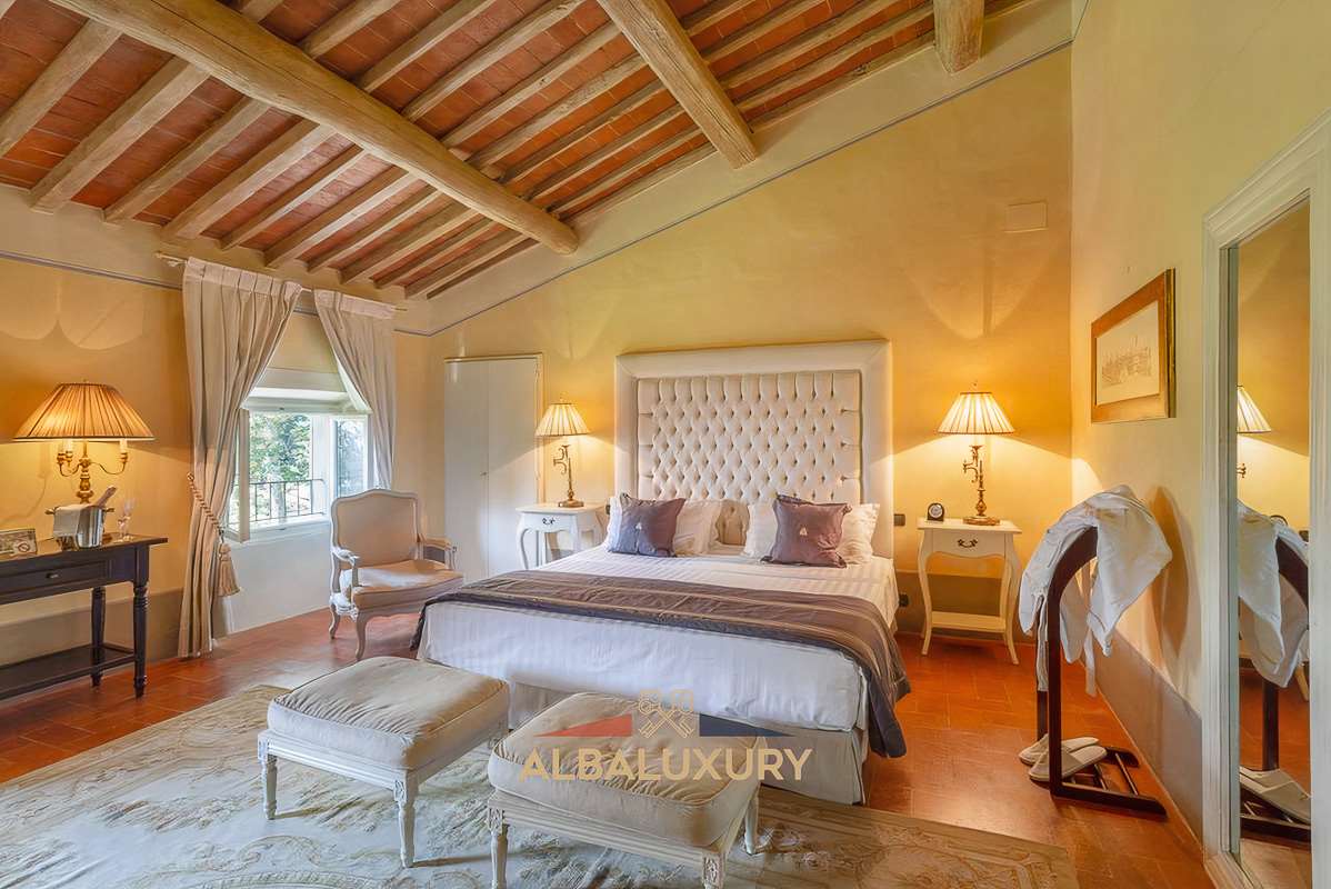 Вилла Via Milano, Италия, 2 100 м² - фото 9