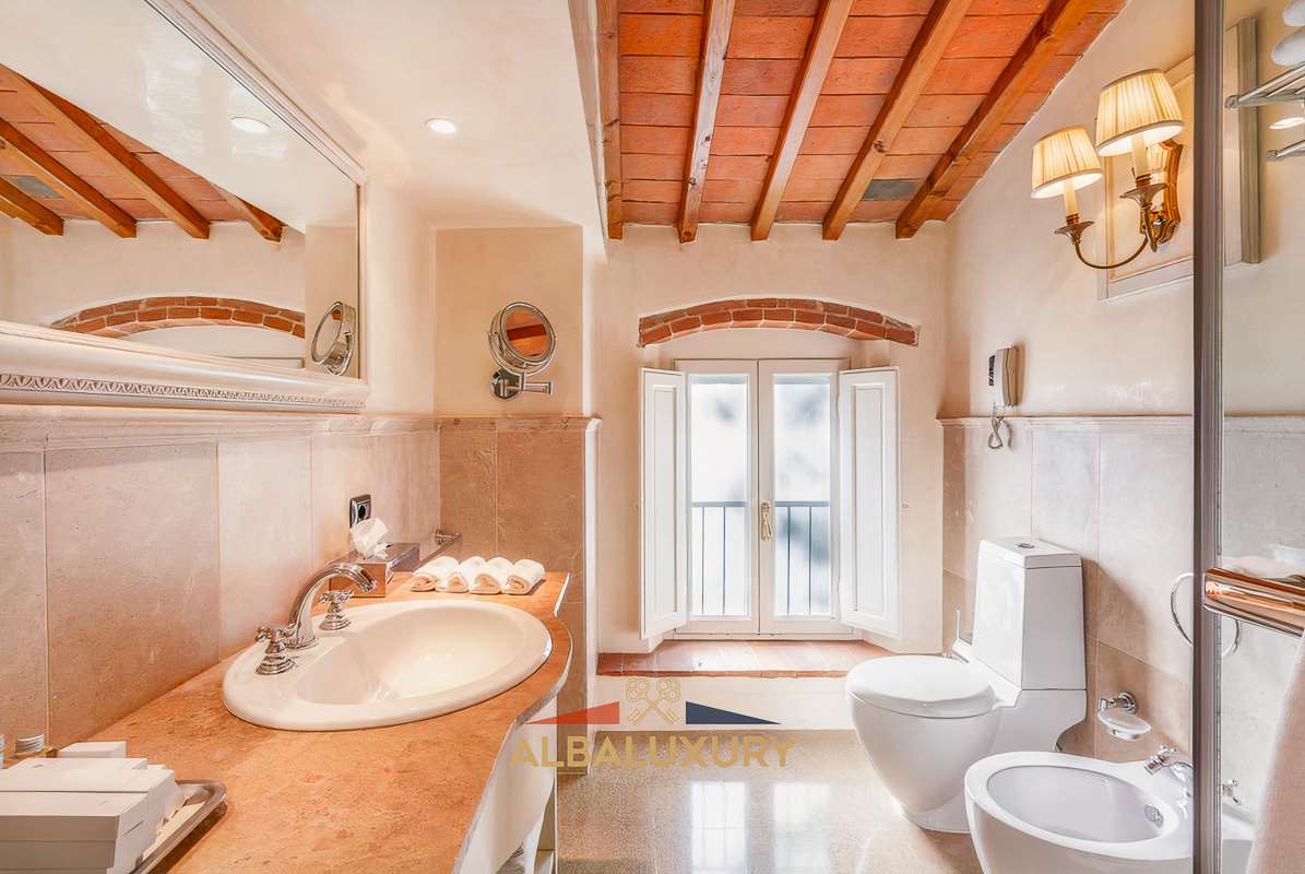 Вилла Via Milano, Италия, 2 100 м² - фото 12