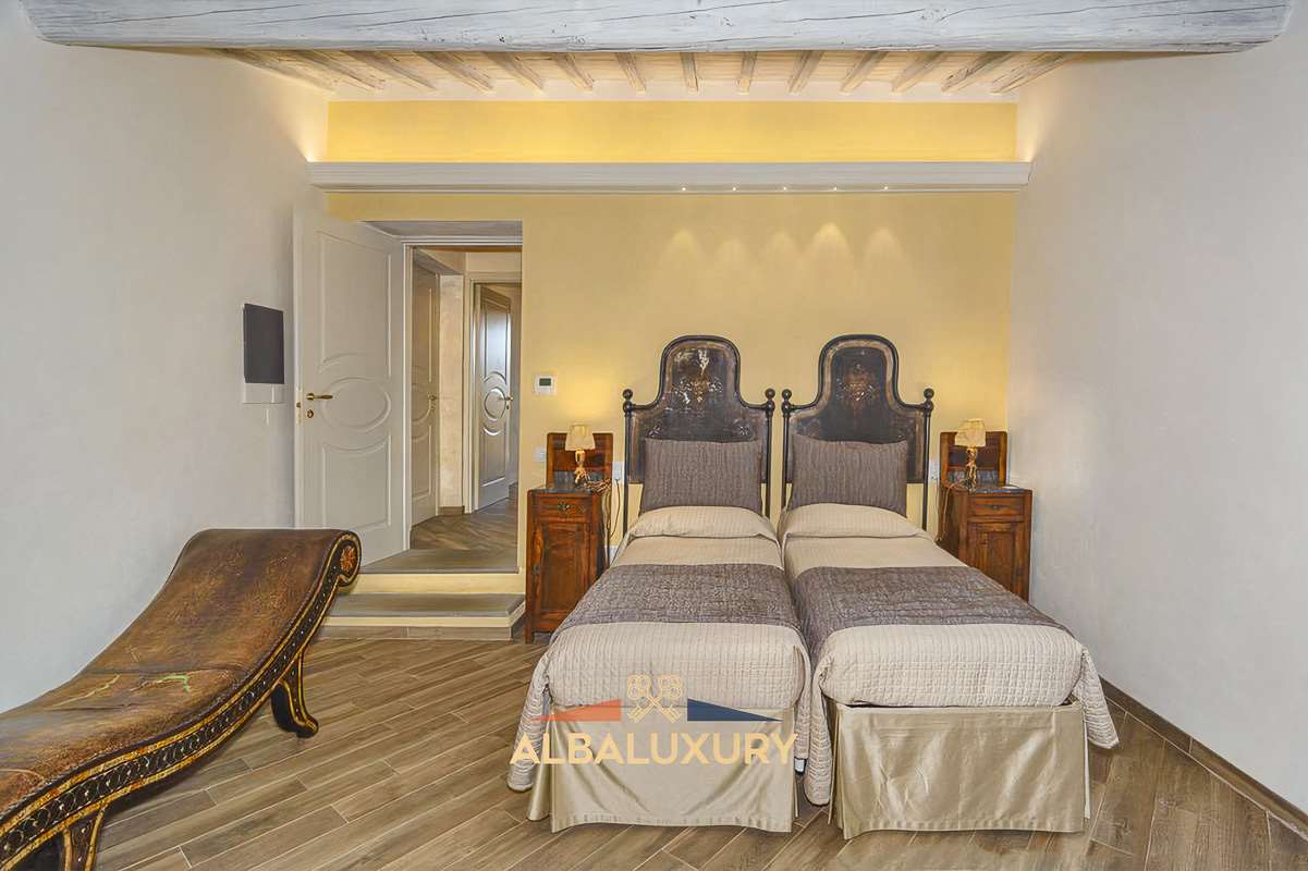 Вилла в Пистое, Италия, 450 м² - фото 16