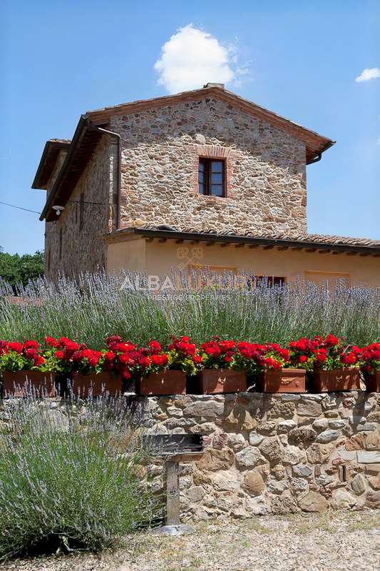 Апартаменты в Кастеллина-ин-Кьянти, Италия, 1 600 м² - фото 18