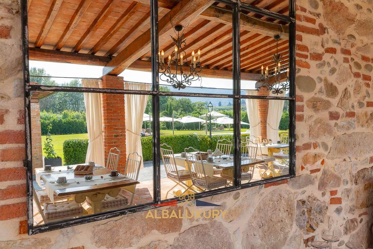 Вилла Via Milano, Италия, 2 100 м² - фото 19