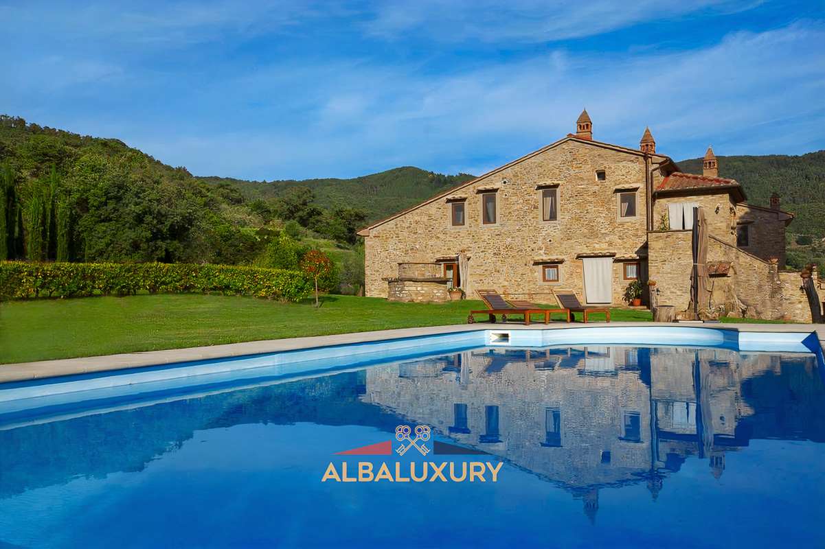 Вилла в Ареццо, Италия, 500 м² - фото 19