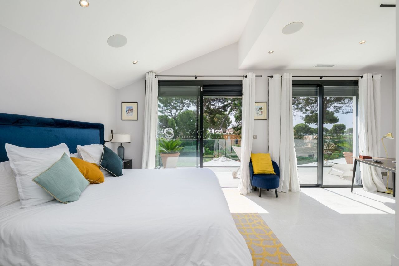 Вилла в Антибе, Франция, 220 м² - фото 16