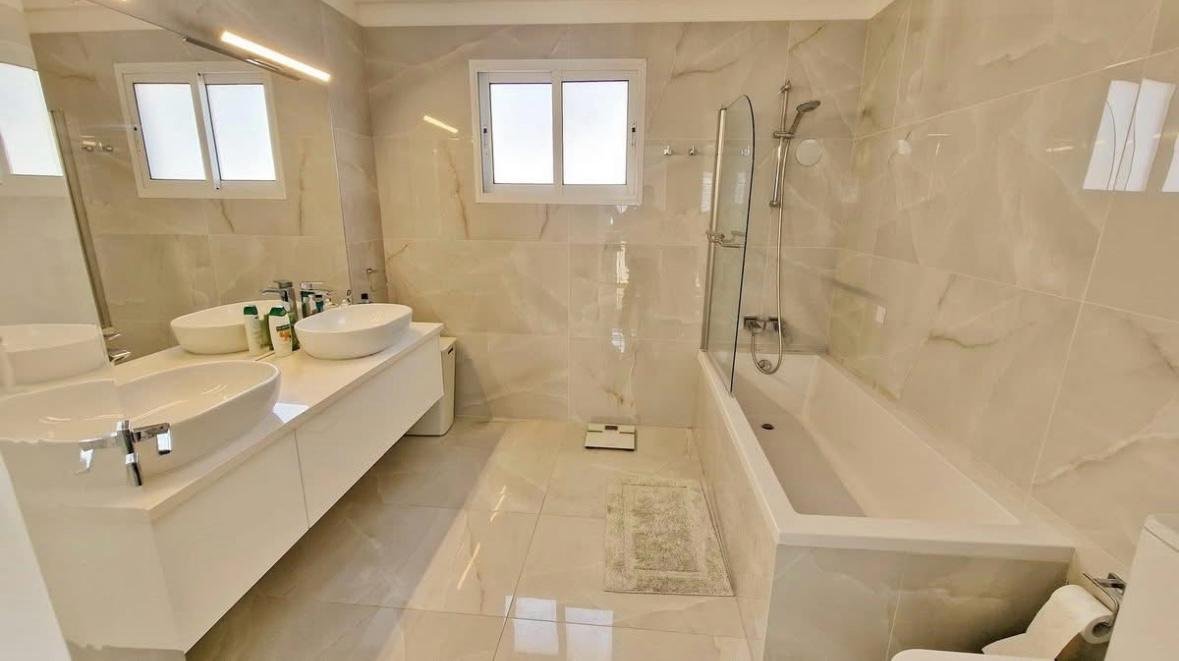 Дом в Айос-Атанасиосе, Кипр - фото 16