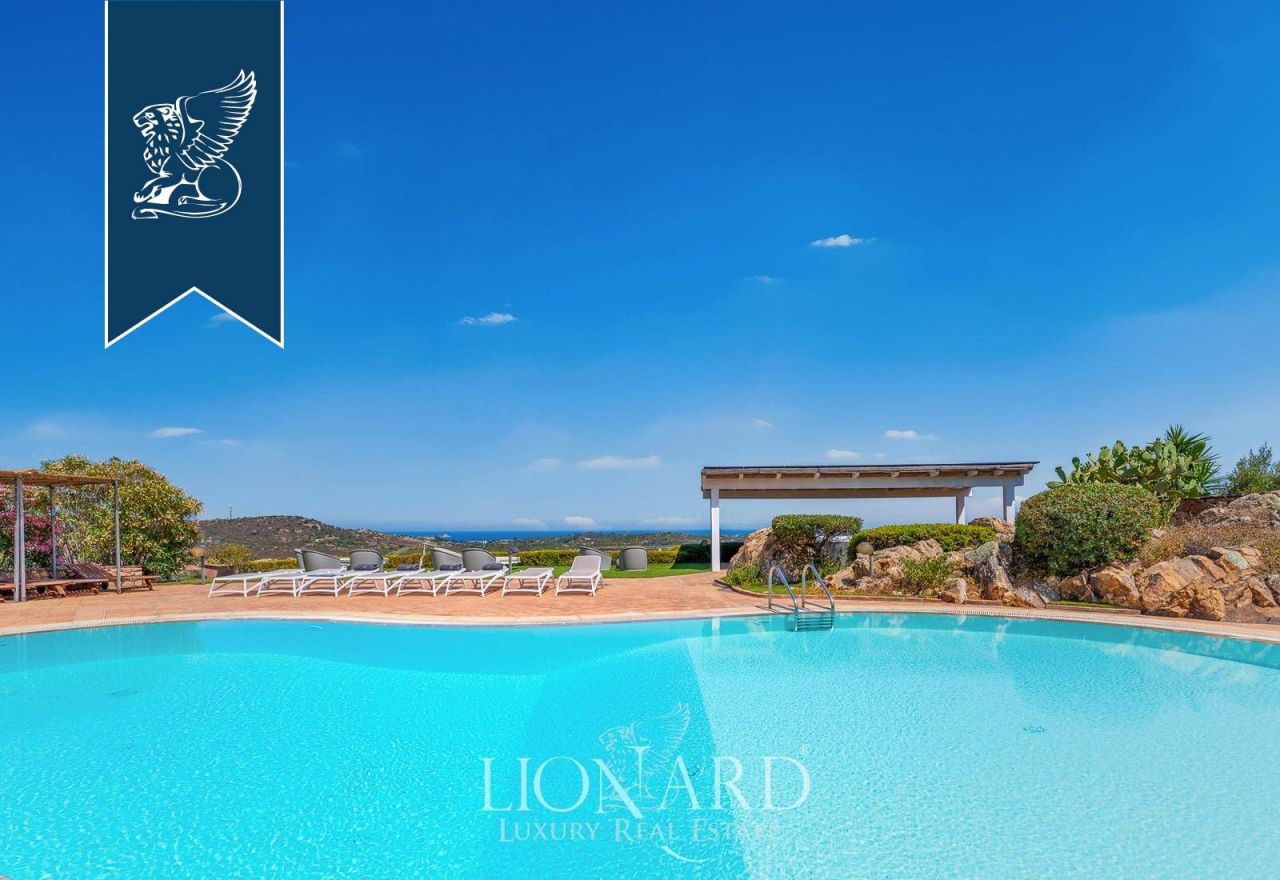 Вилла в Сан-Теодоро, Италия, 2 000 м² - фото 6