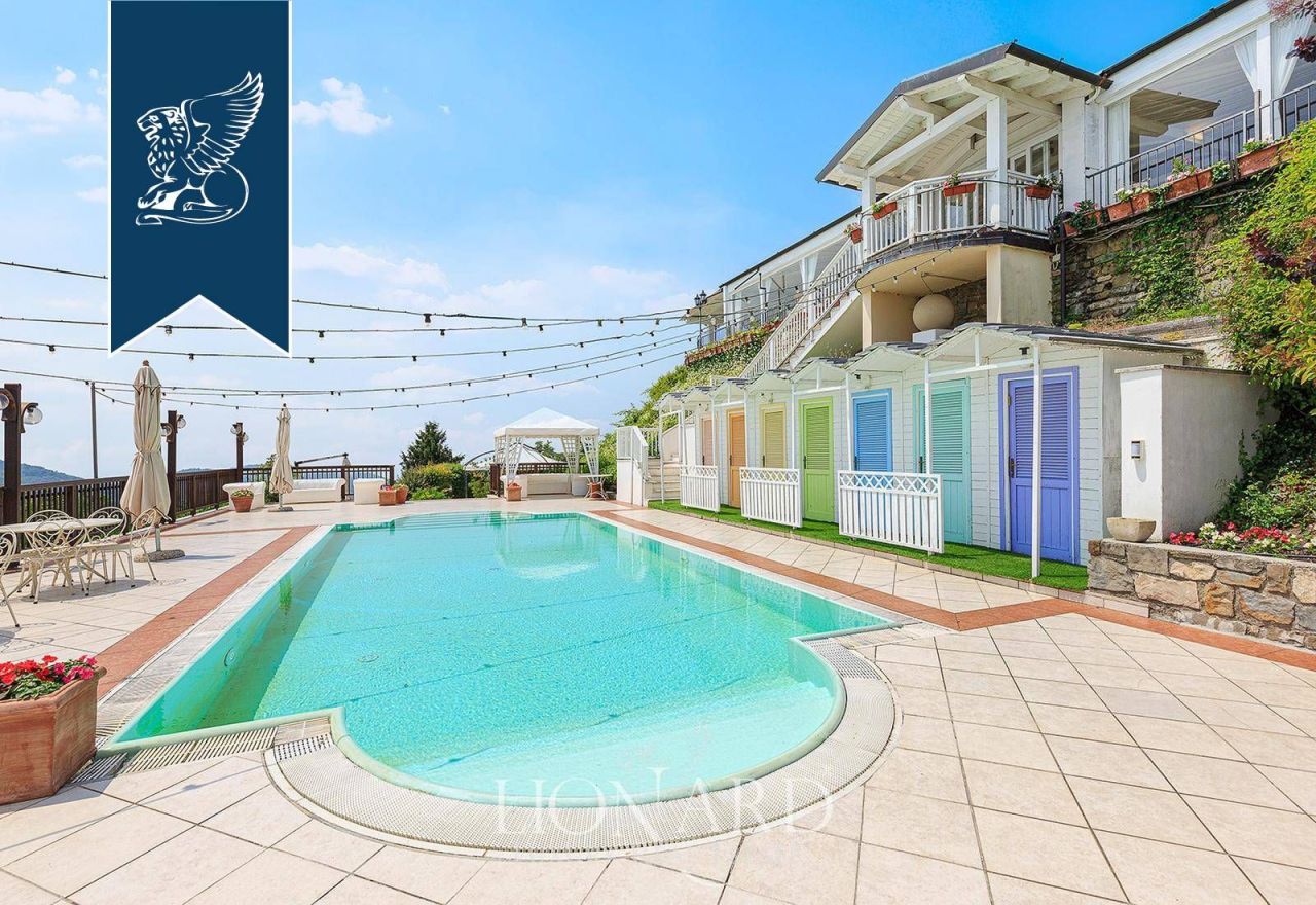 Вилла в Бергамо, Италия, 900 м² - фото 7