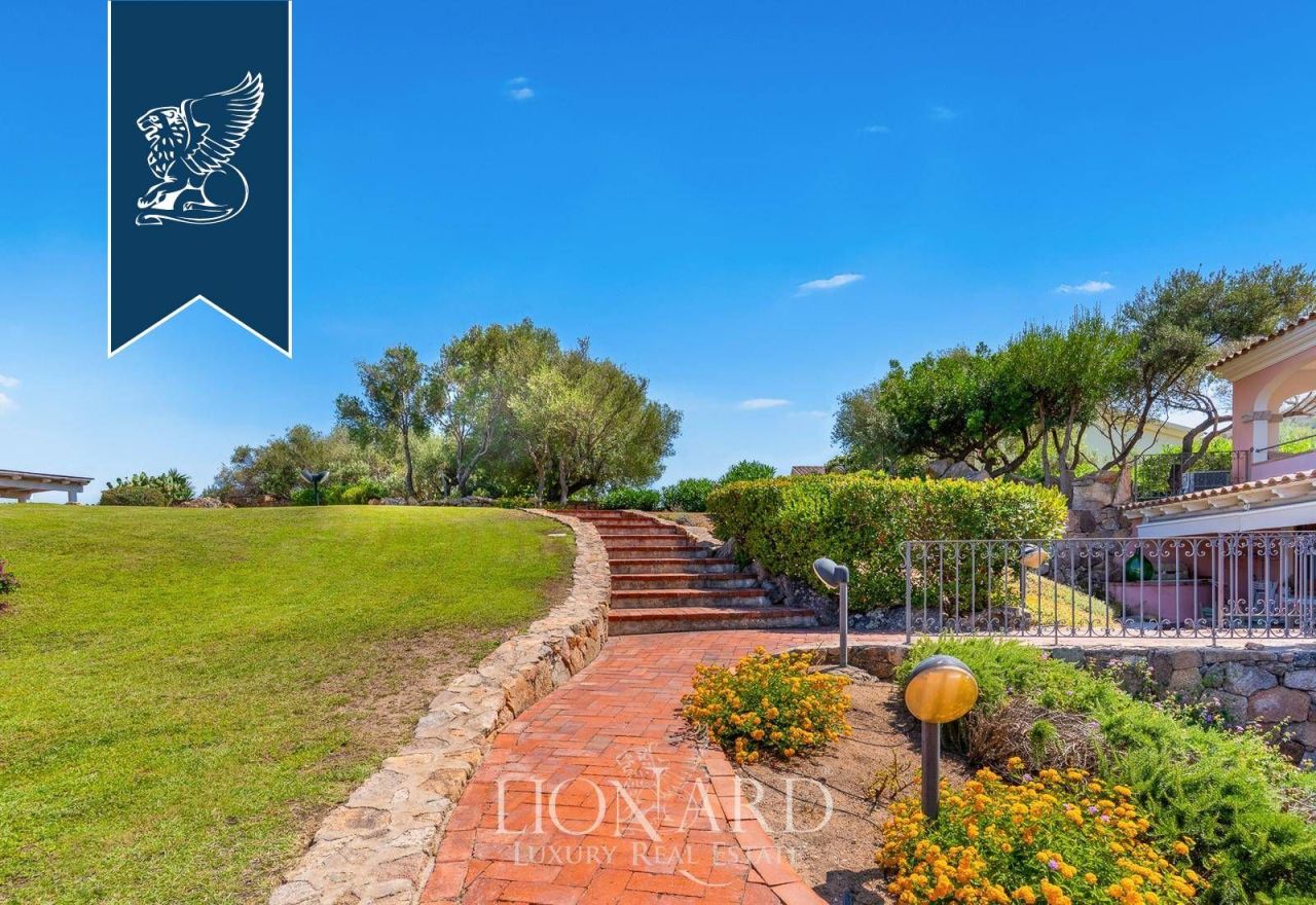 Вилла в Сан-Теодоро, Италия, 2 000 м² - фото 8