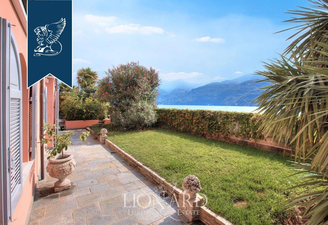 Апартаменты в Карате-Урио, Италия, 195 м² - фото 11