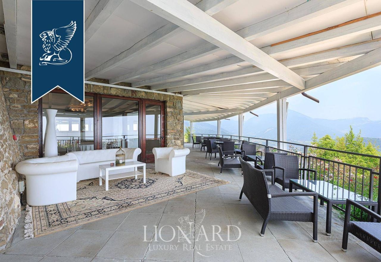 Вилла в Бергамо, Италия, 900 м² - фото 12