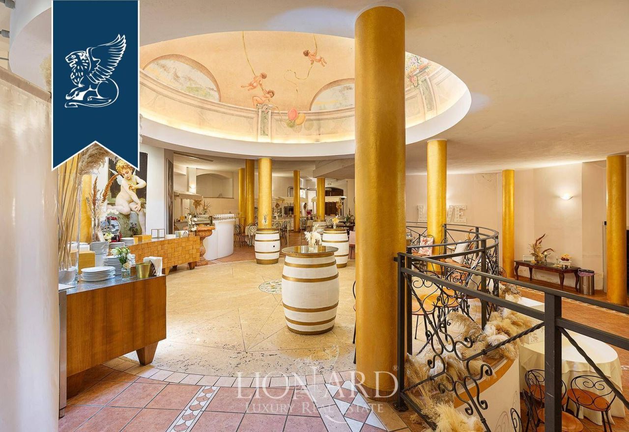 Вилла в Бергамо, Италия, 4 000 м² - фото 12