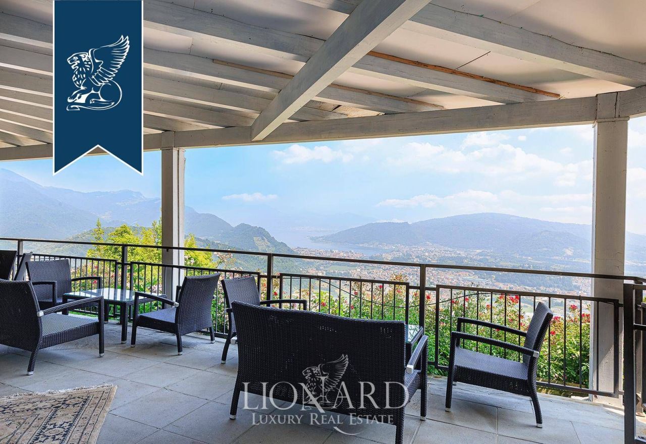 Вилла в Бергамо, Италия, 900 м² - фото 13