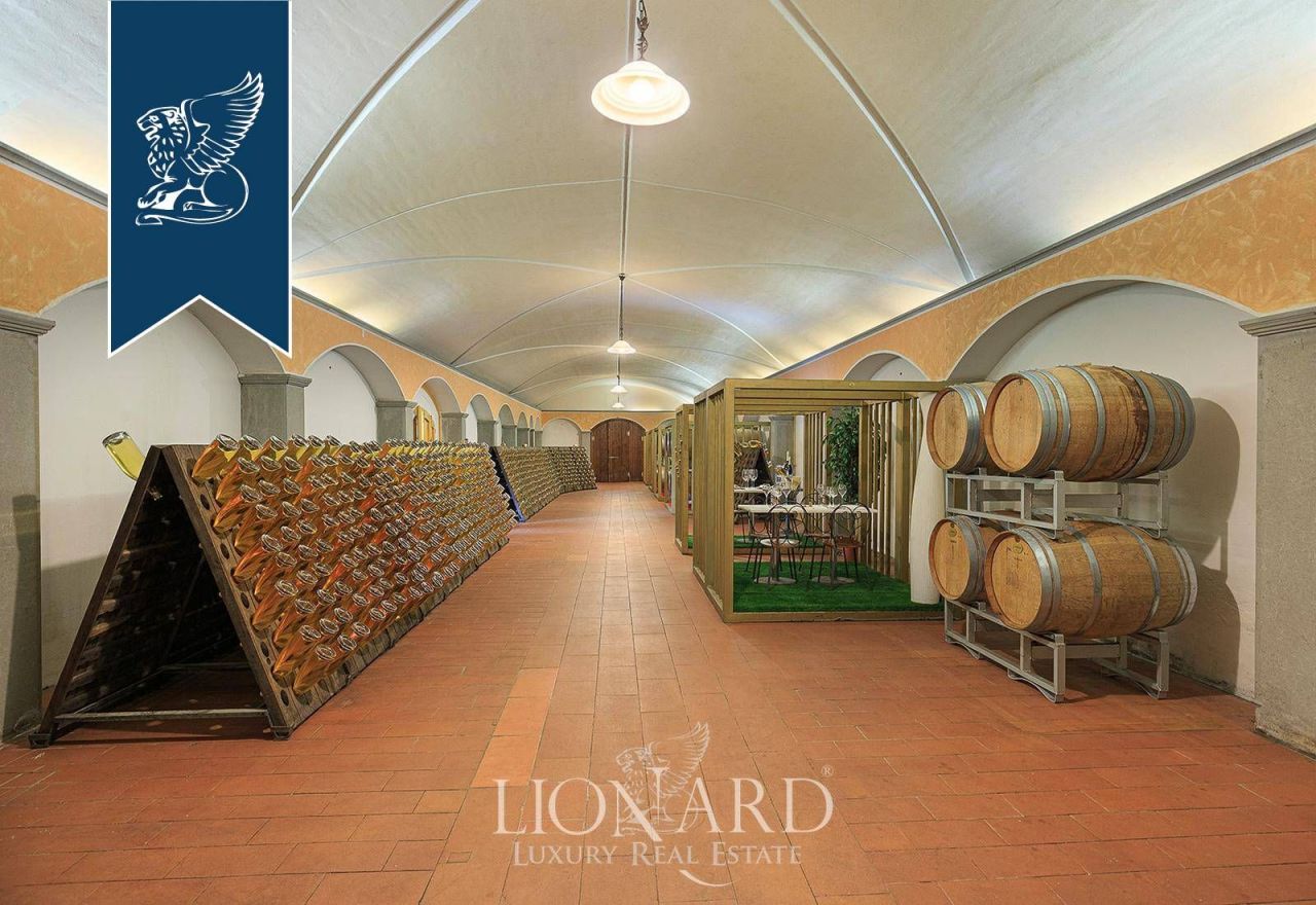 Вилла в Бергамо, Италия, 4 000 м² - фото 15