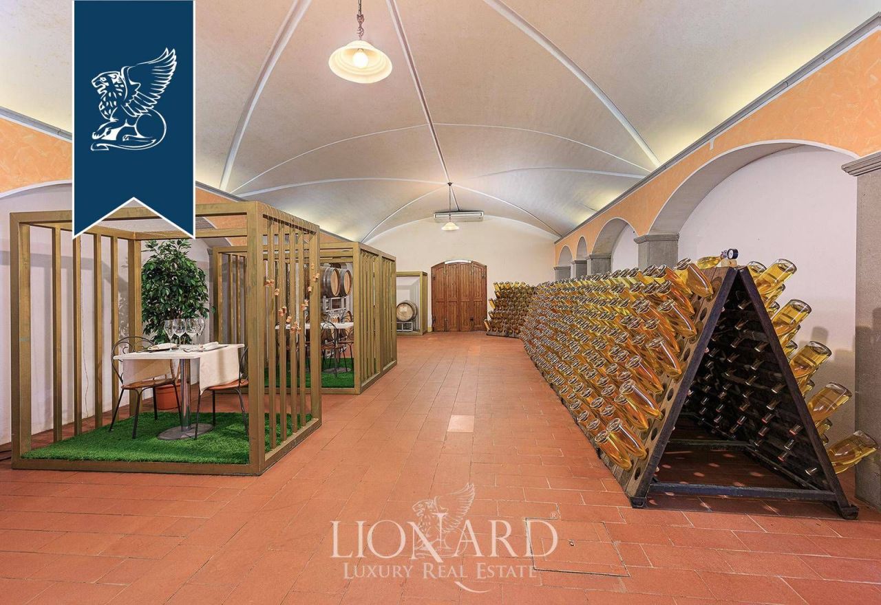 Вилла в Бергамо, Италия, 4 000 м² - фото 16